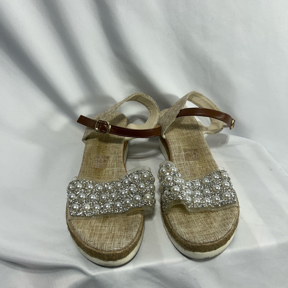 Elegant Pearl-Embellished Sandals